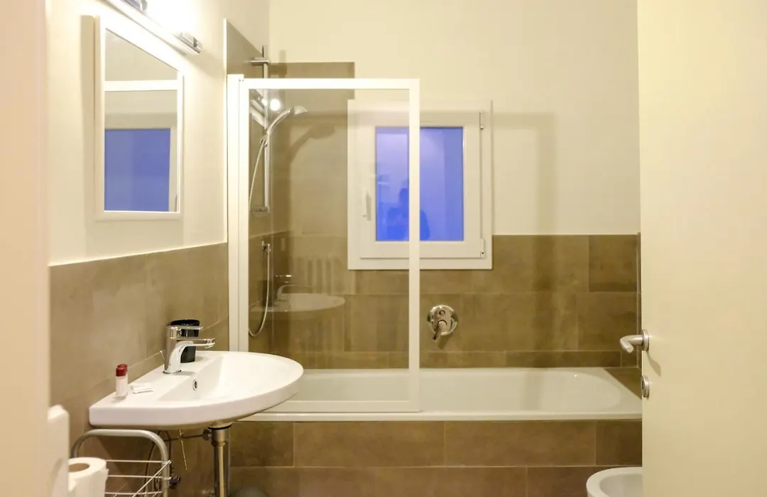 Splendid Two Room Suite-1